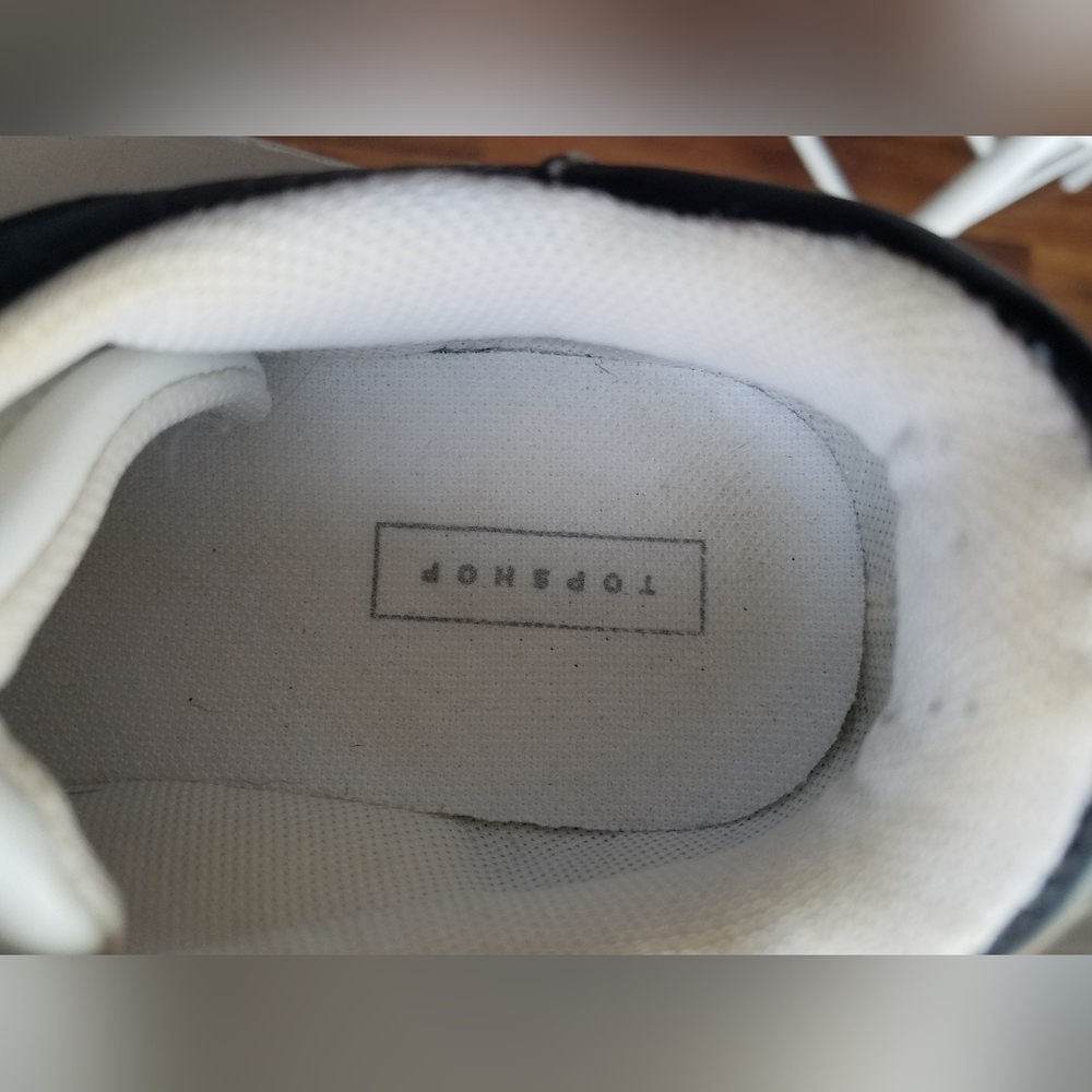 Topshop Sneakers White Black Trim Size 38/7 Made in Italy - Picture 9 of 12